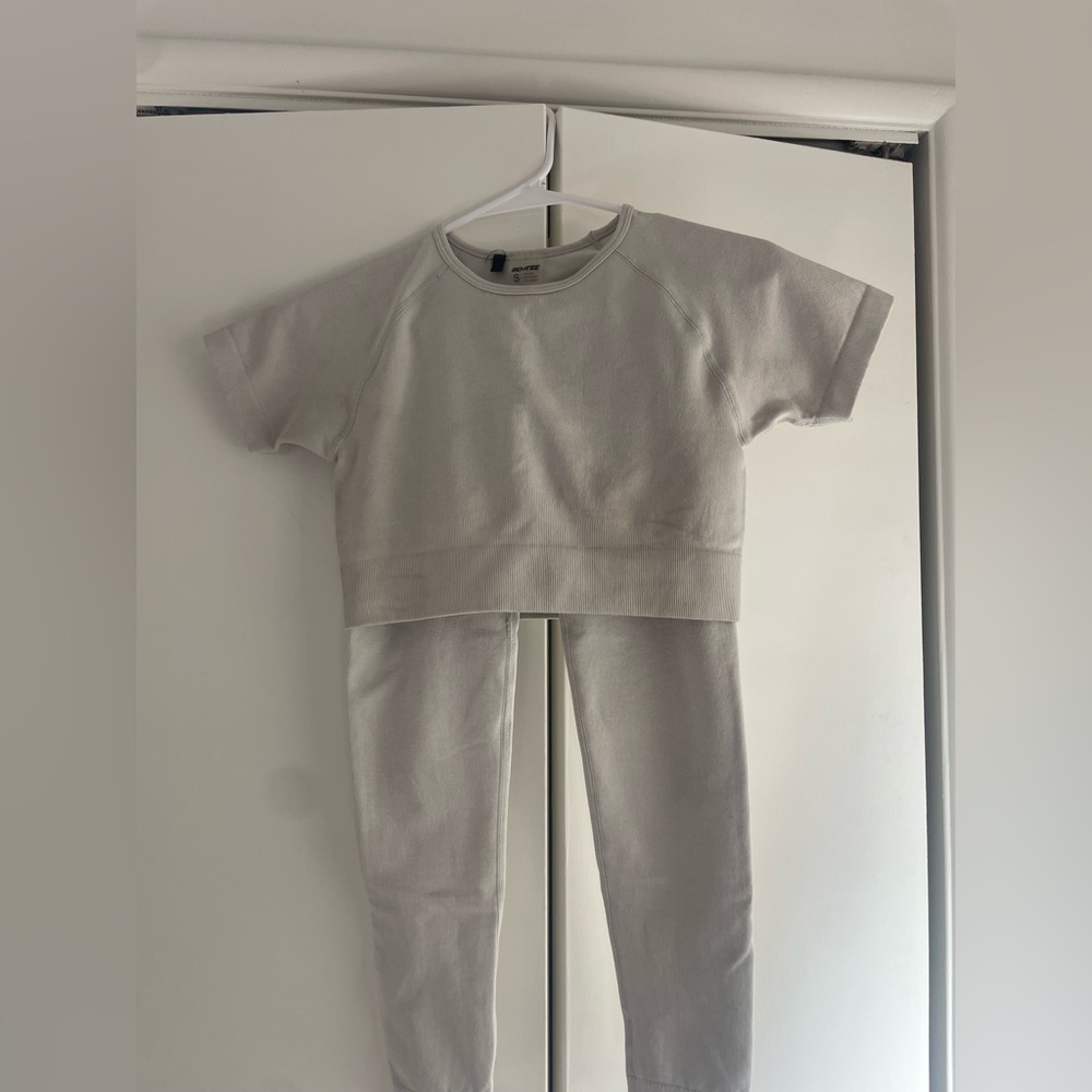 White Bo + Tee Set
